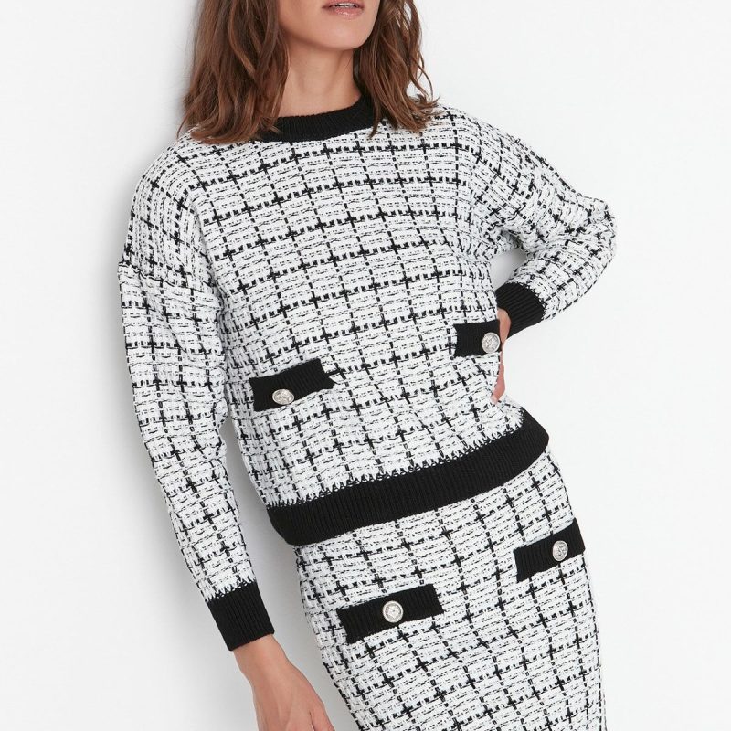 Siyah Tüvit Görünümlü Simli Triko Alt-Üst Takım TWOAW21AU0003